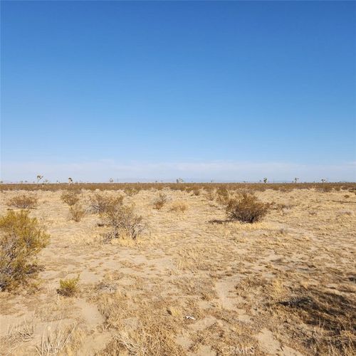 123 Wilson Ranch Rd, Phelan, CA, 92371 | Card Image