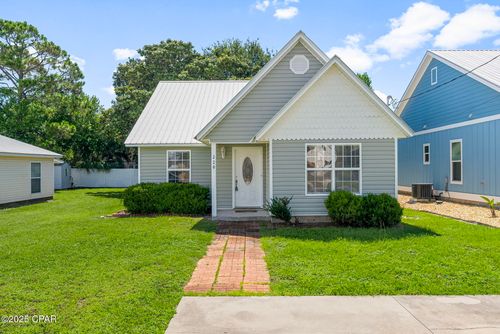 220 15th St, Panama City Beach, FL, 32413-1526 | Card Image