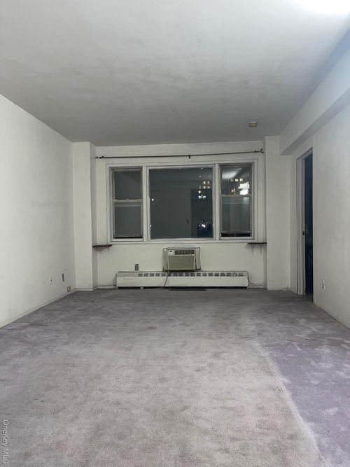 6d-89-15 Parsons Blvd, New York, NY, 11432 | Card Image