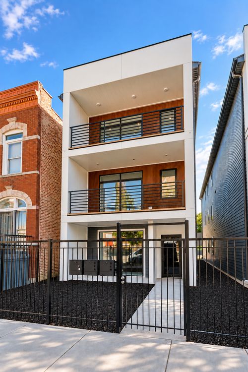 2-2917 W Arthington St, Chicago, IL, 60612-3901 | Card Image