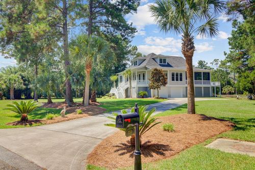 350 Commonwealth Rd, Mount Pleasant, SC, 29466-8327 | Card Image