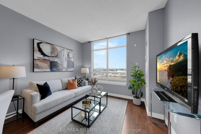 1003 - 9245 Jane St, Condo with 2 bedrooms, 2 bathrooms and null parking in Vaughan ON | Image 18