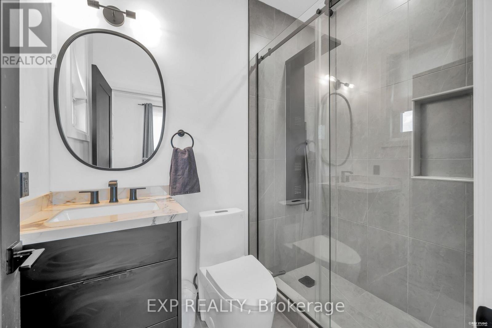 Residential in Ajax (South East) 4