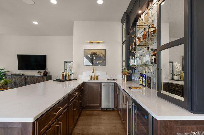 8170 Blue Oak, House other with 4 bedrooms, 5 bathrooms and null parking in Garden Ridge TX | Image 106