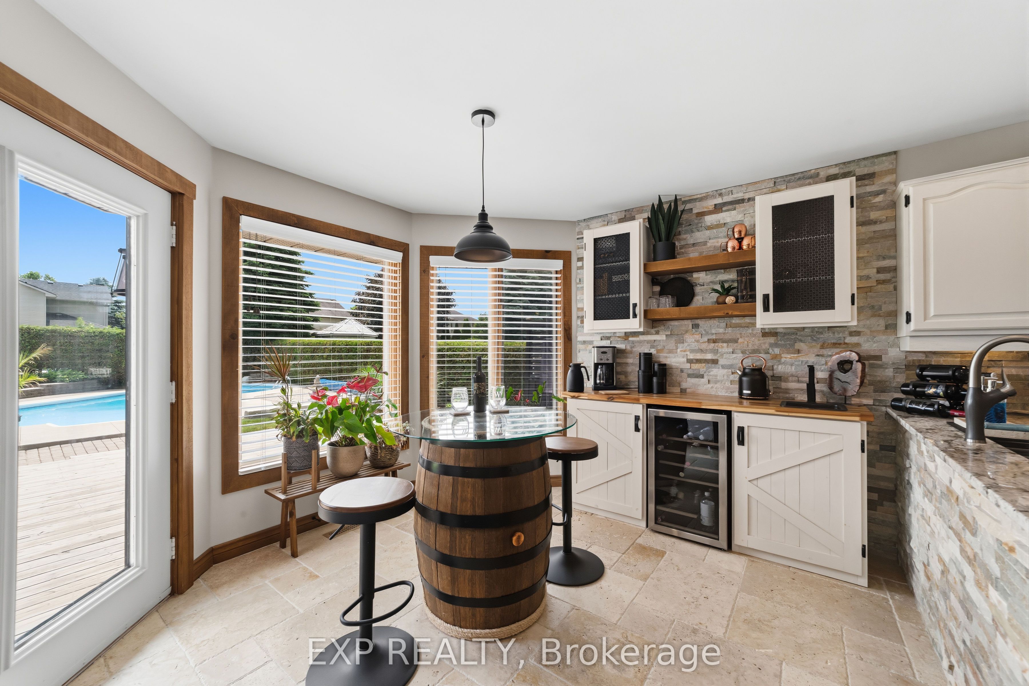 Residential in Thames Centre 5