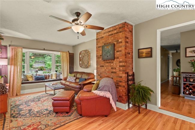 157 Twisted Laurel Ln, House other with 3 bedrooms, 2 bathrooms and null parking in Blowing Rock NC | Image 29