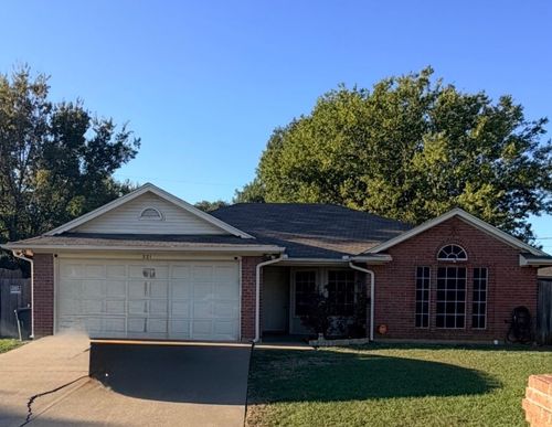 521 Arbor Ln, Burleson, TX, 76028-7433 | Card Image