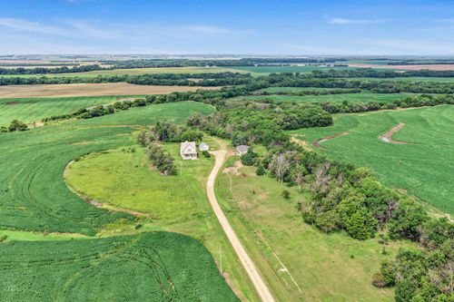 5173 N Donmyer Rd, Solomon, KS, 67480-9617 | Card Image