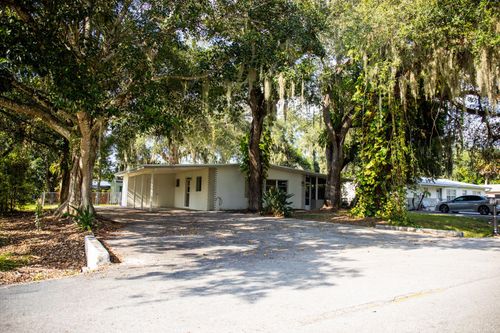 809 Se 10th St, OKEECHOBEE, FL, 34974-5343 | Card Image