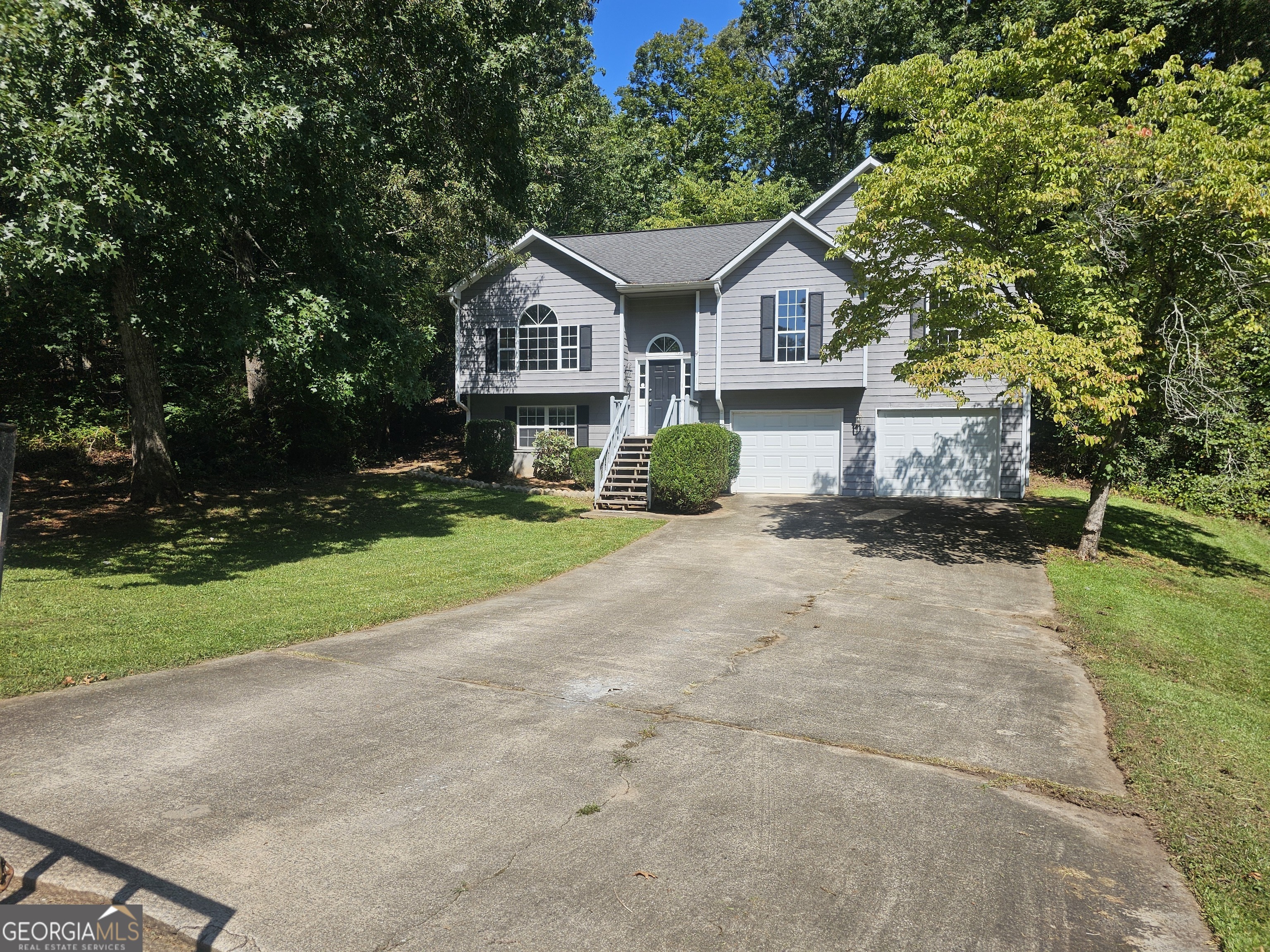 Sterling Pointe Ct, Douglasville, GA 30135