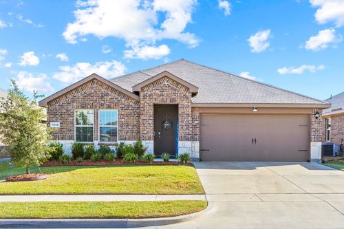 1942 Duskwood Dr, Lancaster, TX, 75146-1225 | Card Image