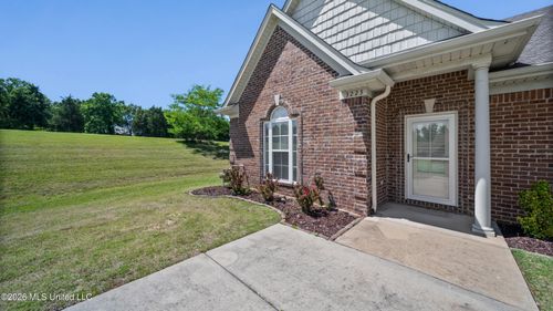 3223 Parkdale Cove, Southaven, MS, 38672 | Card Image