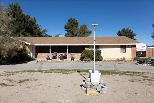 15078 Cactus St, Hesperia, CA, 92345-3804 | Card Image