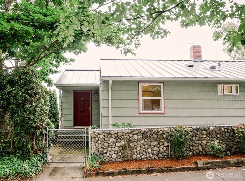 4803 3rd Ave Nw, Seattle, WA, 98107-3502 | Card Image
