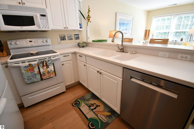 APT-6 - 13354 Stover Rd, House other with 1 bedrooms, 1 bathrooms and null parking in Charlevoix MI | Image 13