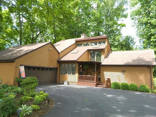 765 Meadow Dr, Marion, VA, 24354-1656 | Card Image