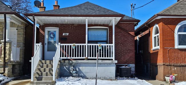 144 Fairbank Ave, House other with 3 bedrooms, 2 bathrooms and 2 parking in York ON | Image 1