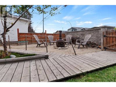 1244 Government St, House other with 4 bedrooms, 2 bathrooms and 3 parking in Penticton BC | Image 3