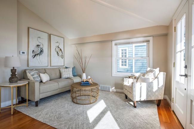 Entry Level Living Room | Image 18