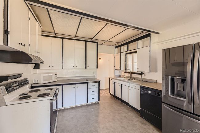 157 W Broadway St, House other with 3 bedrooms, 1 bathrooms and 2 parking in Elizabeth CO | Image 12