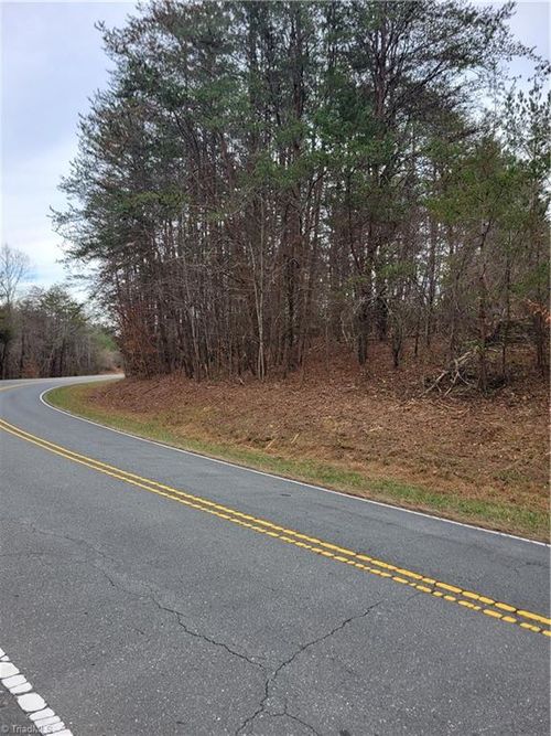 1779 Bowen Rd, Pinnacle, NC, 27043-8190 | Card Image