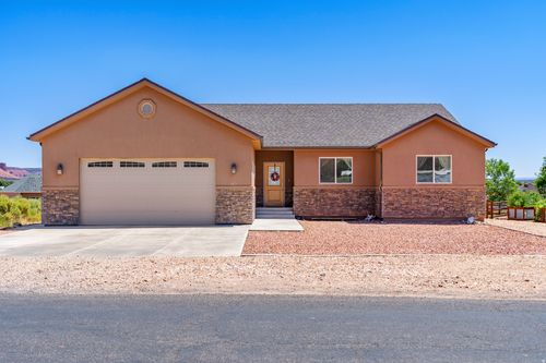 1451 S Escalante Dr, Kanab, UT, 84741-6412 | Card Image
