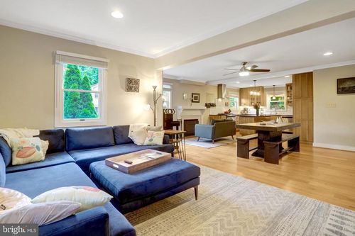 2000 N George Mason Dr, ARLINGTON, VA, 22205-3607 | Card Image