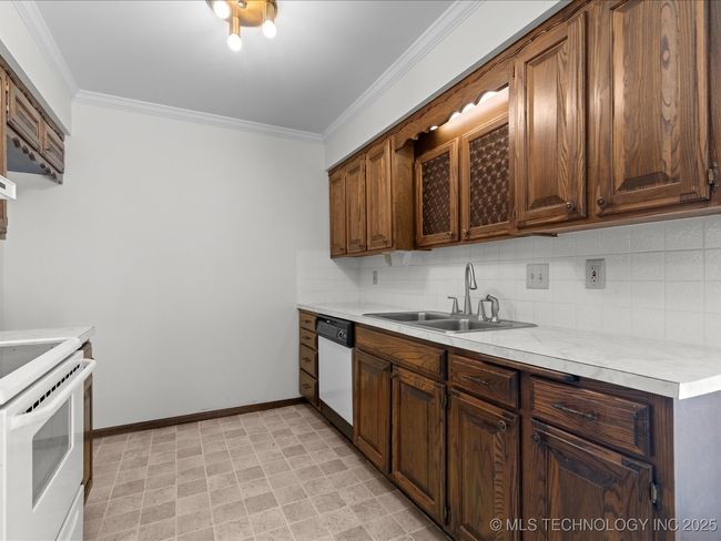38 - 38 Se Shadow Lake Dr, Condo with 2 bedrooms, 2 bathrooms and null parking in Bartlesville OK | Image 10