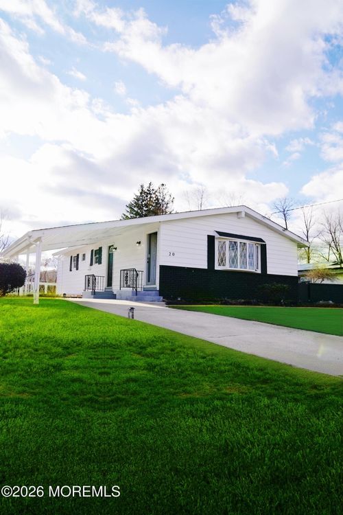 20 Kenneth Ter, Neptune, NJ, 07753-2743 | Card Image