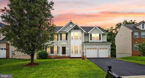 9121 Autumn Glory Ln, Bristow, VA, 20136-5111 | Card Image