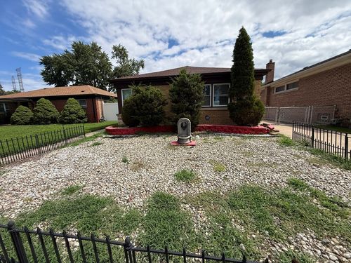 14405 S Calhoun Ave, Burnham, IL, 60633-2235 | Card Image