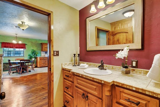 805 Wheeler St, Home with 2 bedrooms, 1 bathrooms and 2 parking in Mason TX | Image 25