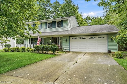 5066 Creekside Blvd, Brunswick, OH, 44212-1958 | Card Image