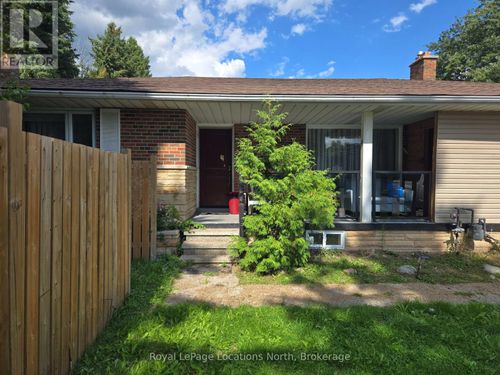 {{alt}} | Card Image