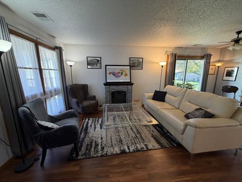 a-807 Village Ln, Sterling, IL, 61081-9051 | Card Image