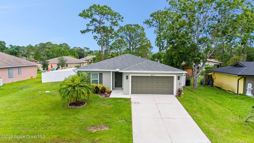 817 Carnival Rd Se, PALM BAY, FL, 32909-4432 | Card Image
