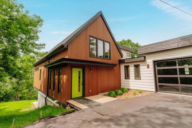 N53W34235 Road Q, House other with 4 bedrooms, 3 bathrooms and null parking in Okauchee WI | Image 7