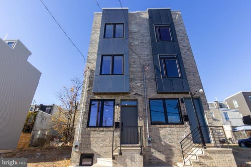 2417 N Hancock St, PHILADELPHIA, PA, 19133-3802 | Card Image