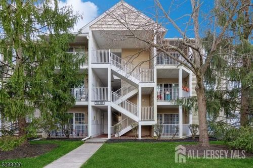 133 Rachel Ct, Franklin Park, NJ, 08823-1546 | Card Image