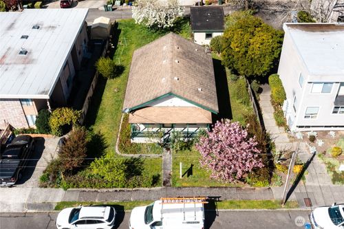 621 Daley St, Edmonds, WA, 98020-3024 | Card Image
