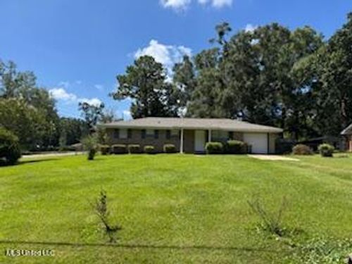 14137 Dundeewood Rd, Biloxi, MS, 39532-9578 | Card Image