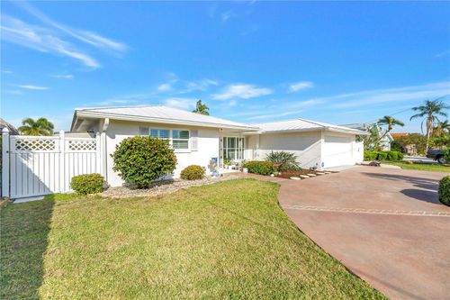 12475 4th St E, TREASURE ISLAND, FL, 33706-4479 | Card Image