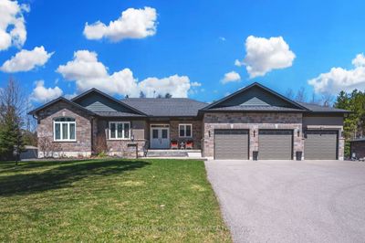 27 Houben Cres, House other with 3 bedrooms, 3 bathrooms and 12 parking in Oro Medonte ON | Image 2