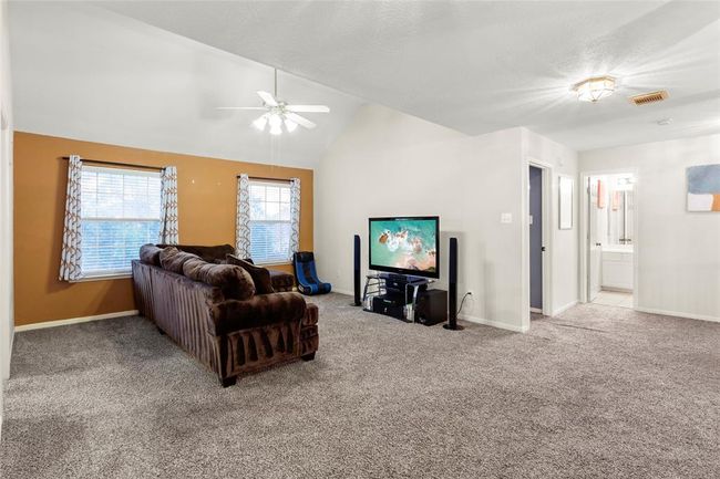 Game Room faces Back Yard | Image 25