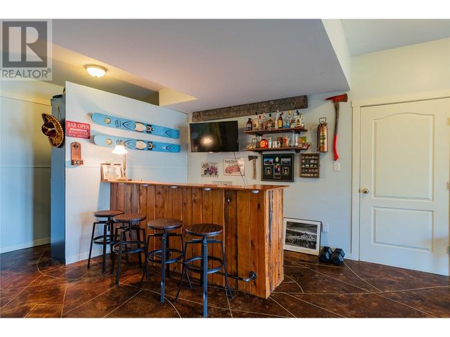 250 1 St Ave, House other with 3 bedrooms, 5 bathrooms and 3 parking in Kootenay Boundary BC | Image 43