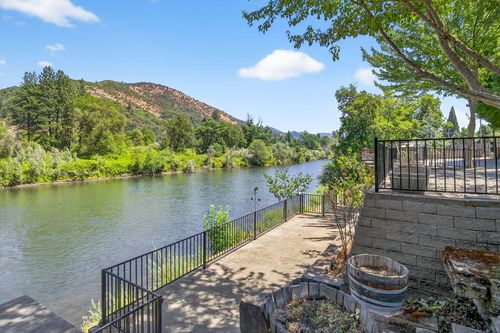 5508 Rogue River Hwy, Gold Hill, OR, 97525-6781 | Card Image