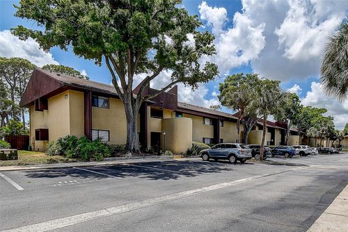 106-860 S Village Drive N, ST PETERSBURG, FL, 33716 | Card Image