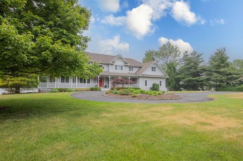185 Spook Rock Rd, Suffern, NY, 10901-3616 | Card Image