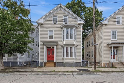 61 Douglas Ave, Providence, RI, 02908-3223 | Card Image