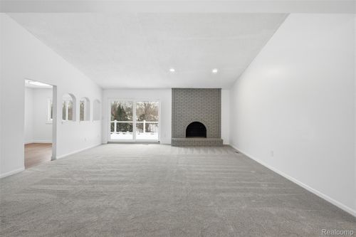 20771 Halsted Road, Northville, MI, 48167 | Card Image